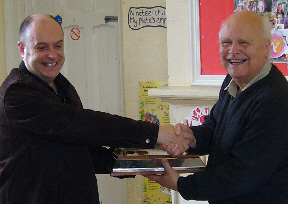 Keith Arkell presents Peter Keate of hagley the Division 2 Cobham trophy